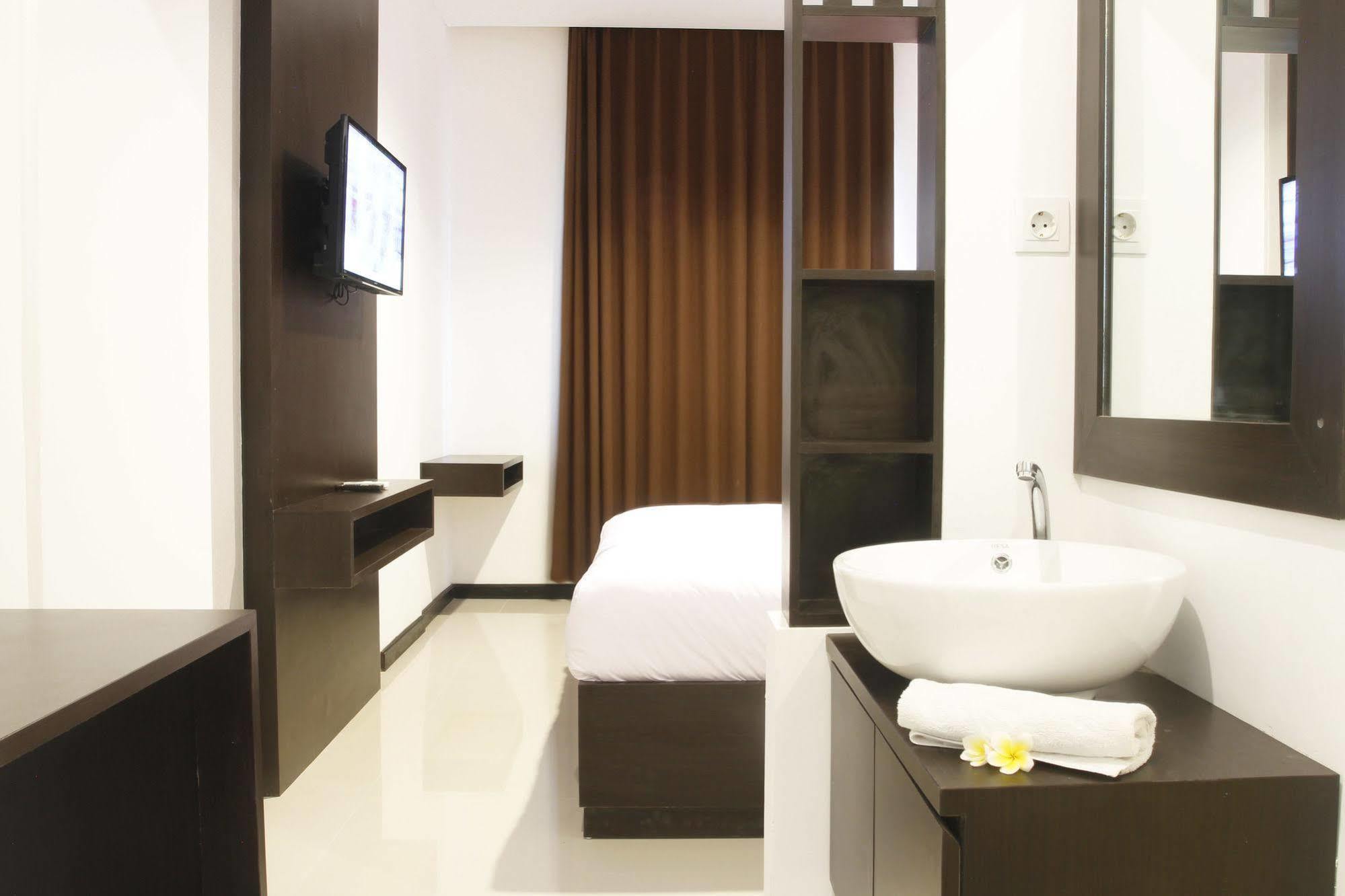Lowcost Bed & Breakfast Jimbaran  Luaran gambar