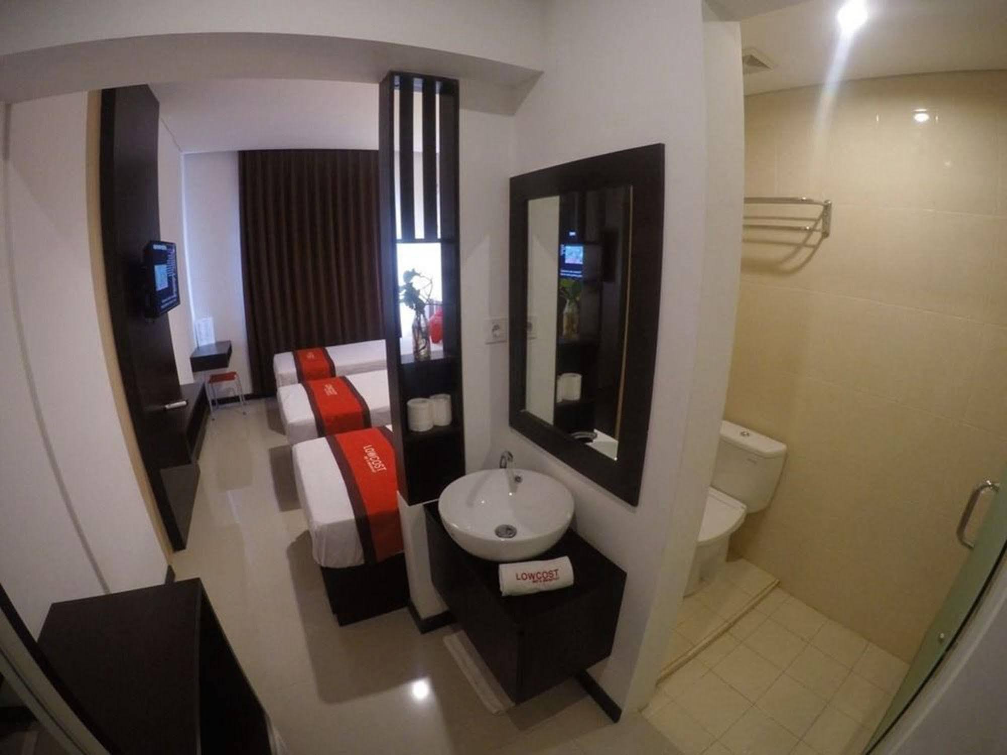 Lowcost Bed & Breakfast Jimbaran  Luaran gambar