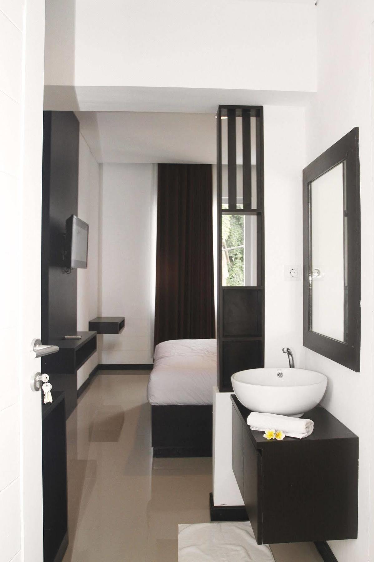 Lowcost Bed & Breakfast Jimbaran  Luaran gambar