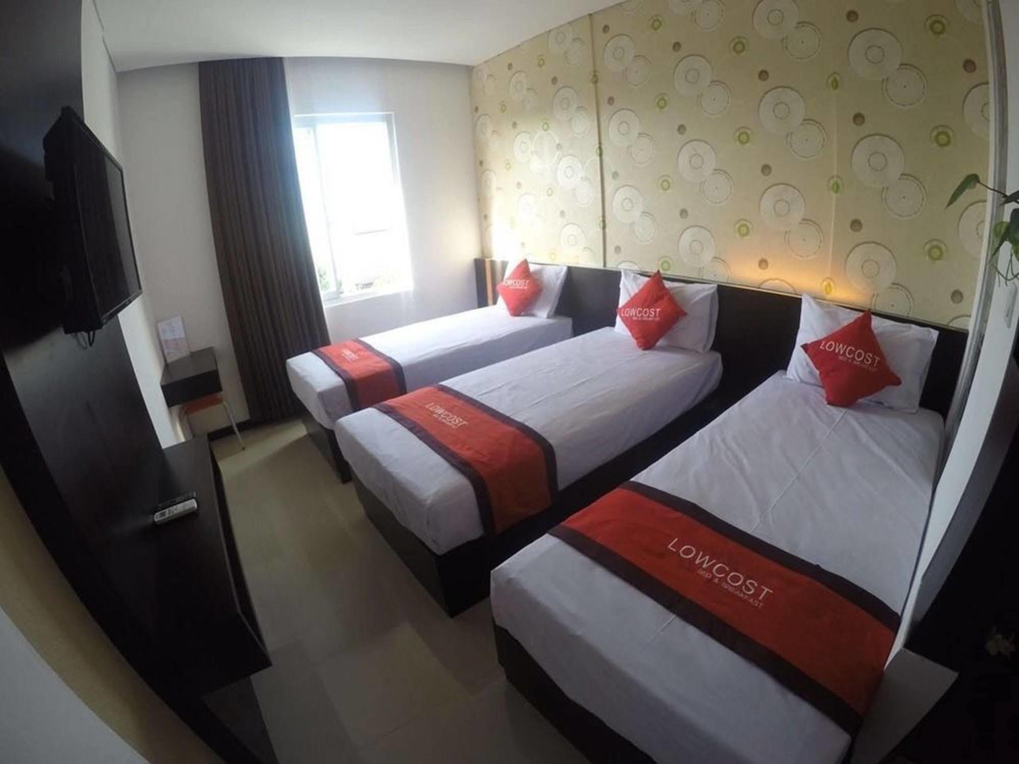 Lowcost Bed & Breakfast Jimbaran  Luaran gambar