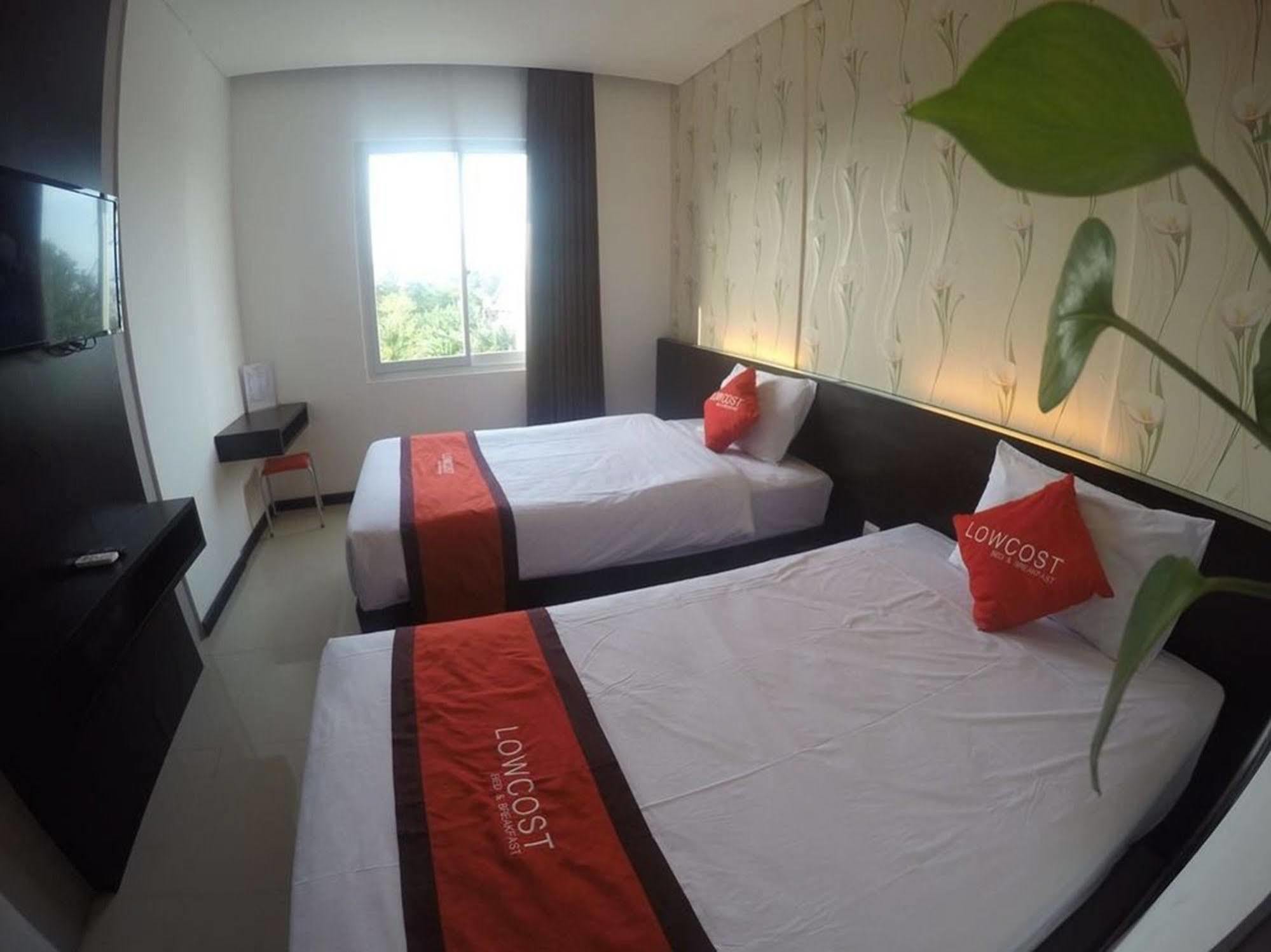 Lowcost Bed & Breakfast Jimbaran  Luaran gambar