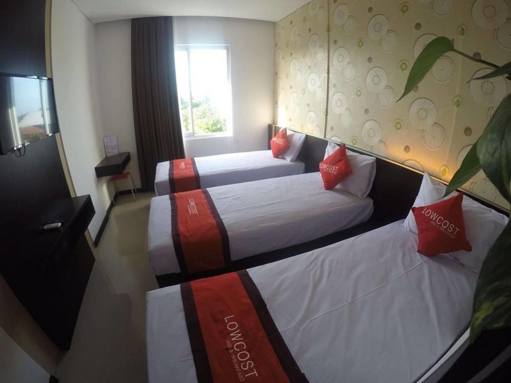 Lowcost Bed & Breakfast Jimbaran  Luaran gambar